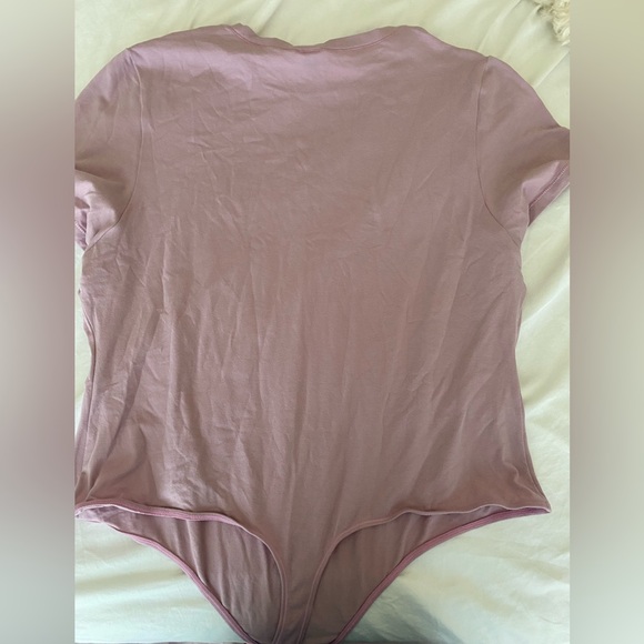 NWT SKIMS 4X Bodysuit - Picture 3 of 5